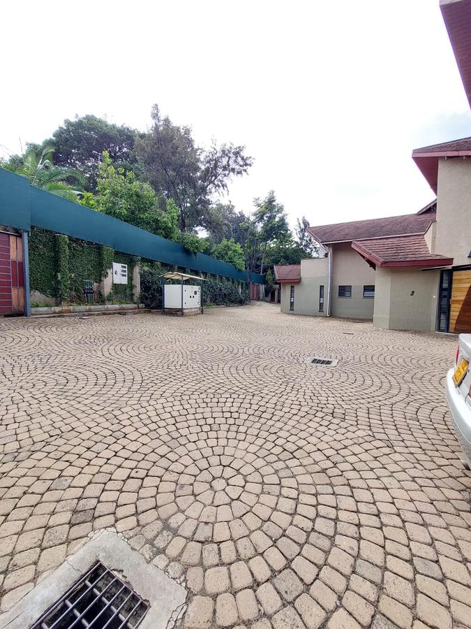 4 Bed Townhouse with En Suite in Lavington - 3