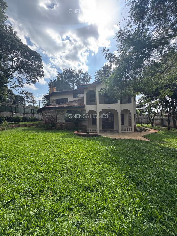 5 Bed House with En Suite in Runda - 3