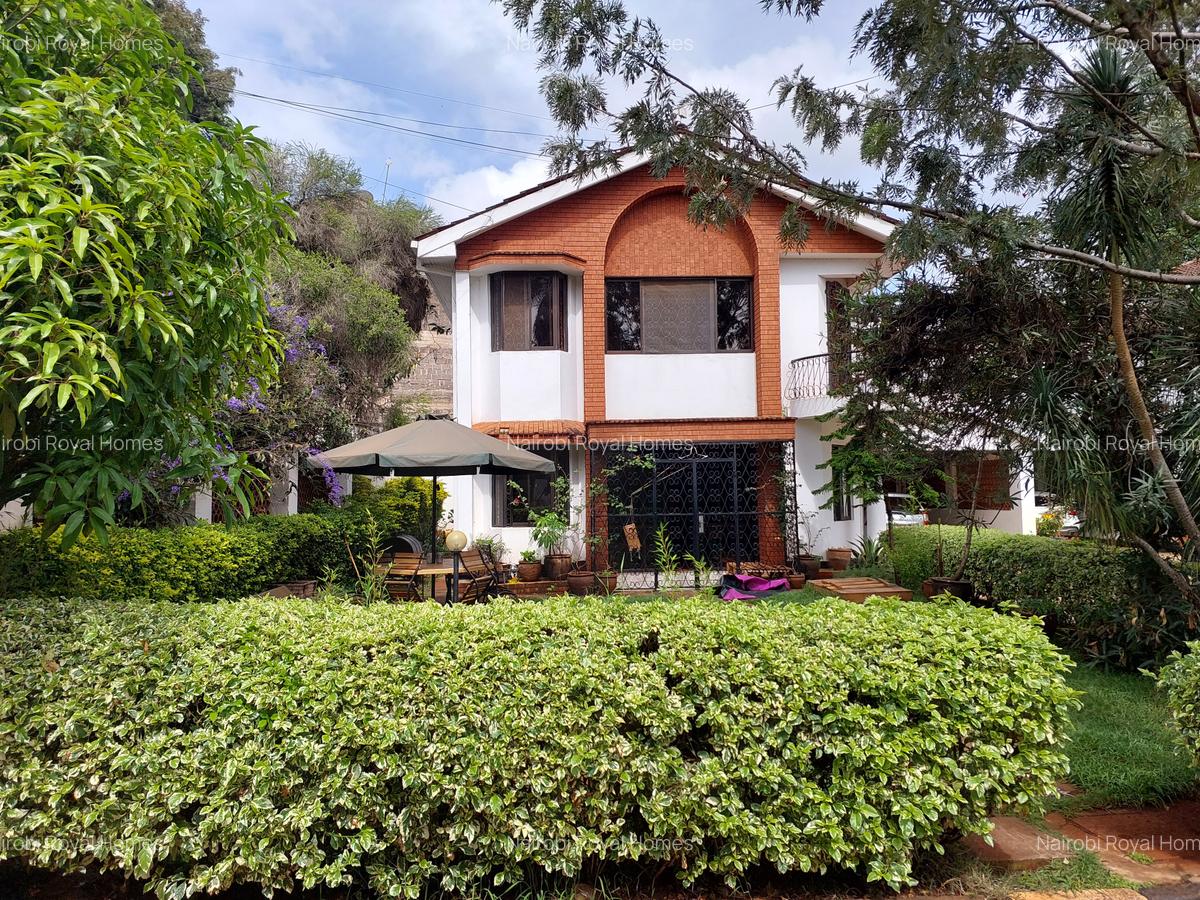 6 Bed Townhouse with En Suite at Kilimani Algeyo Road - 4