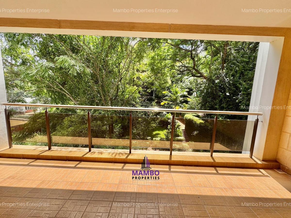 3 Bed Apartment with En Suite at Riverside Dr - 2