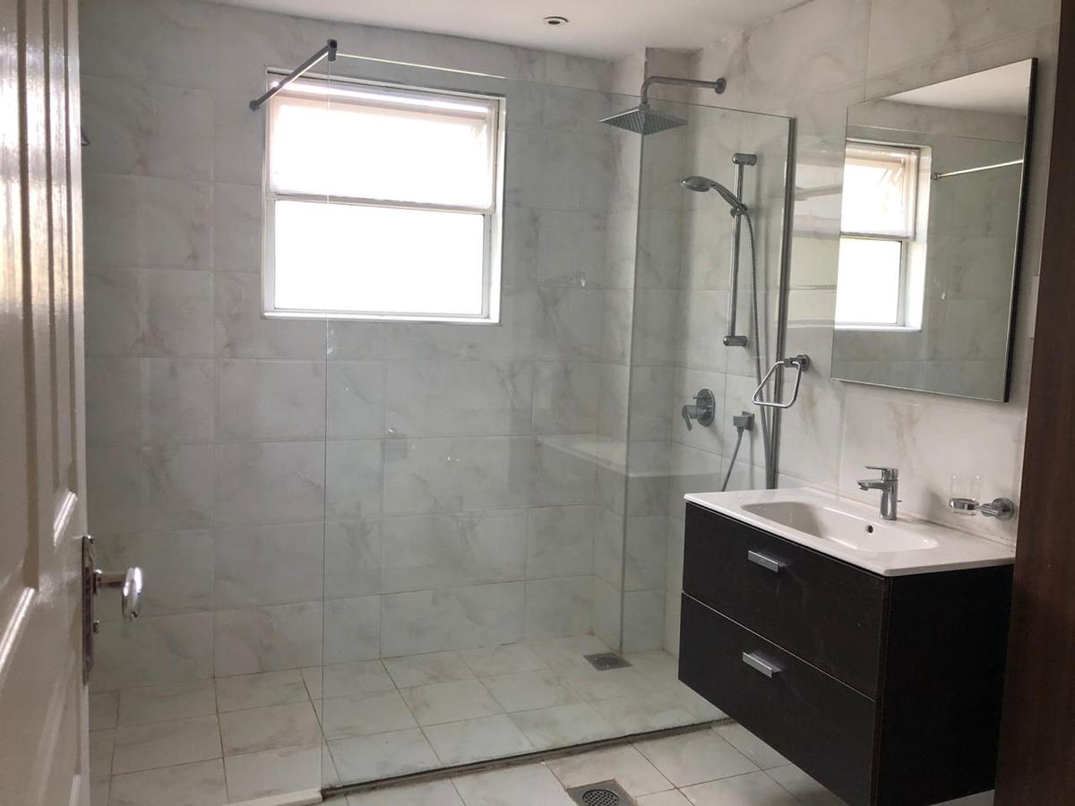 2 Bed Apartment with En Suite at Rhapta Road - 20