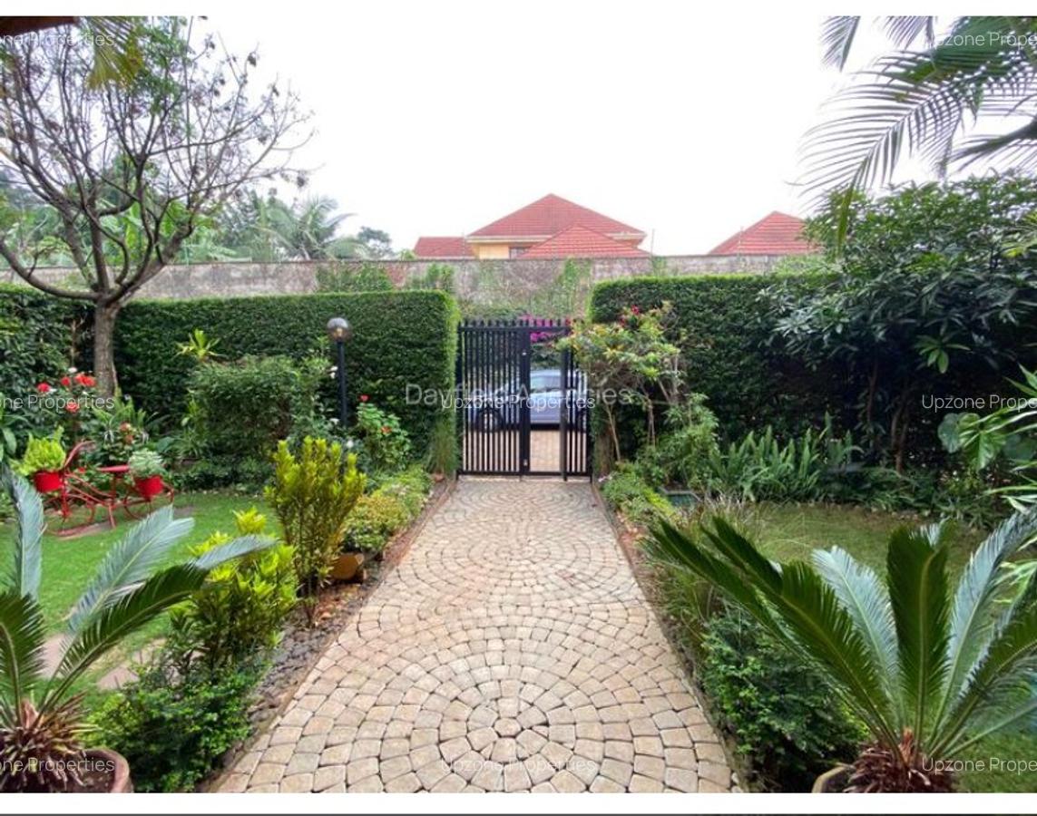 5 Bed Townhouse with En Suite at Kirawa Road - 6