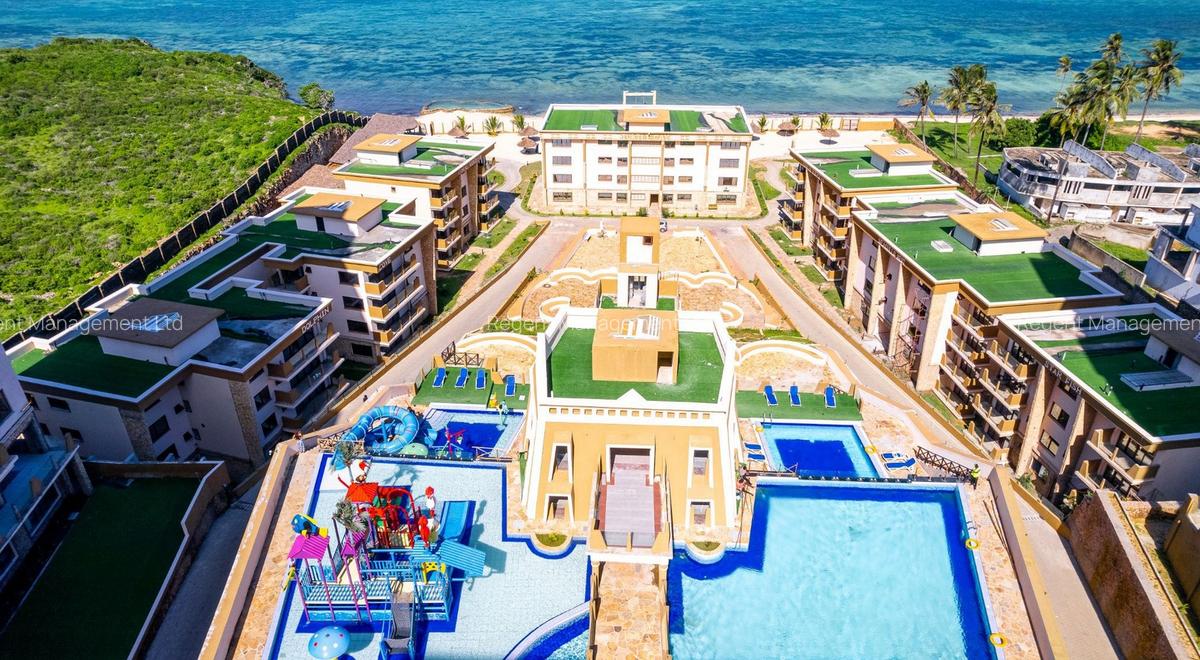 1 Bed Apartment with En Suite at Sandy Shores - 1