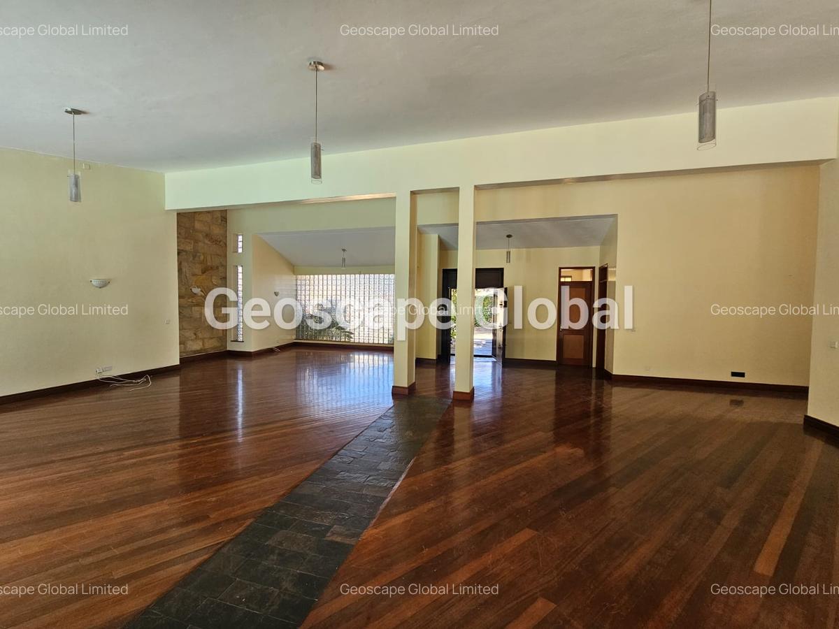 4 Bed House with En Suite in Runda - 4