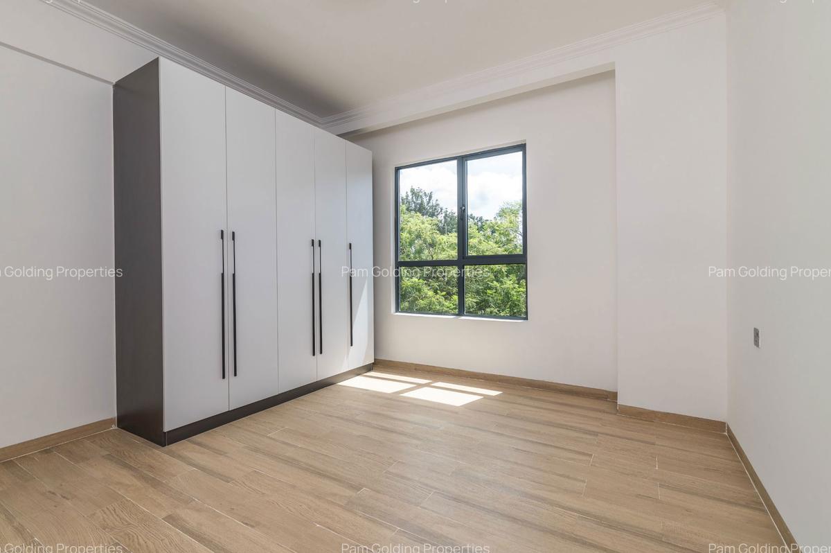 2 Bed Apartment with En Suite in Rhapta Road - 7