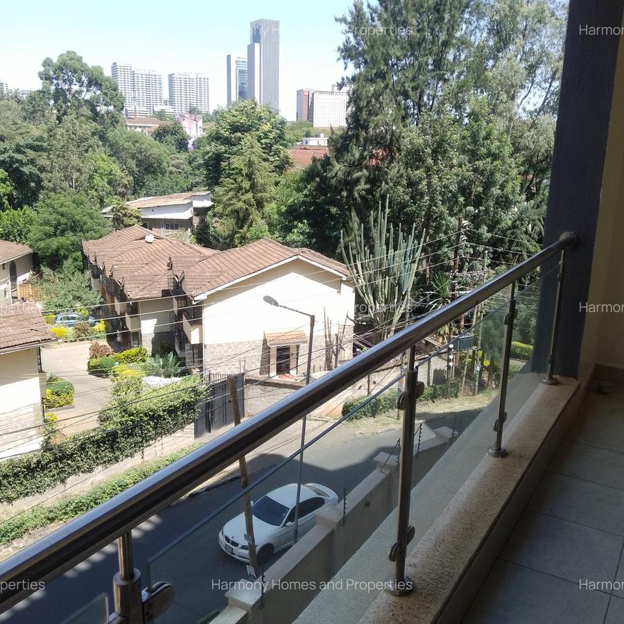 Serviced 2 Bed Apartment with En Suite at Riverside - 4