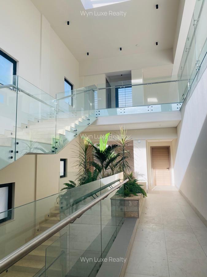 5 Bed Villa at Brookside - 10