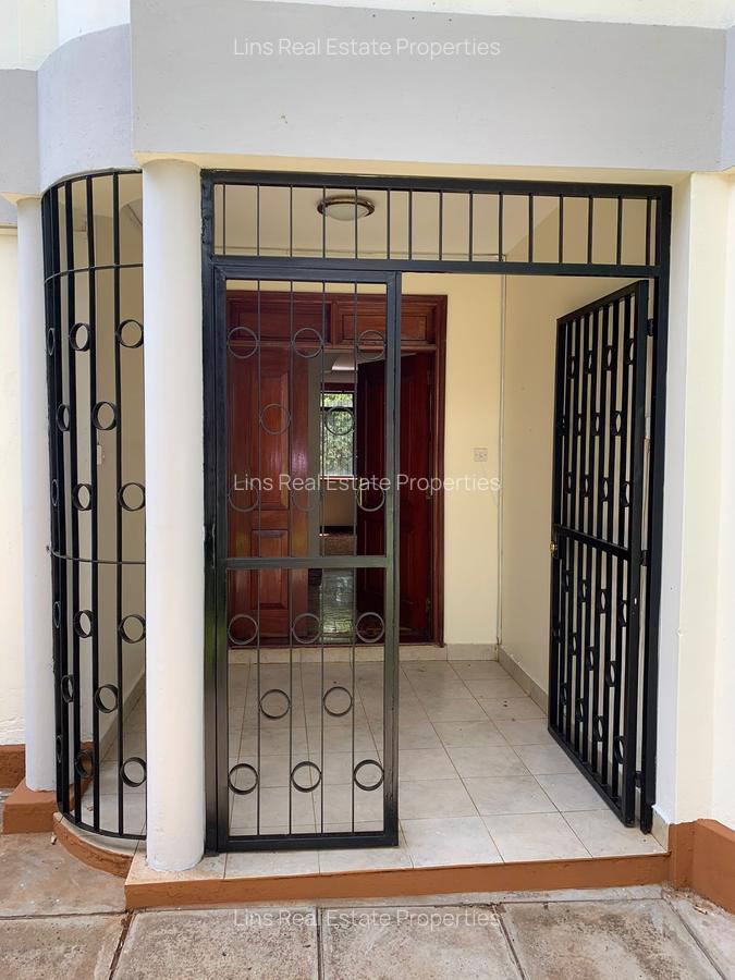4 Bed Townhouse with En Suite in Westlands Area - 4
