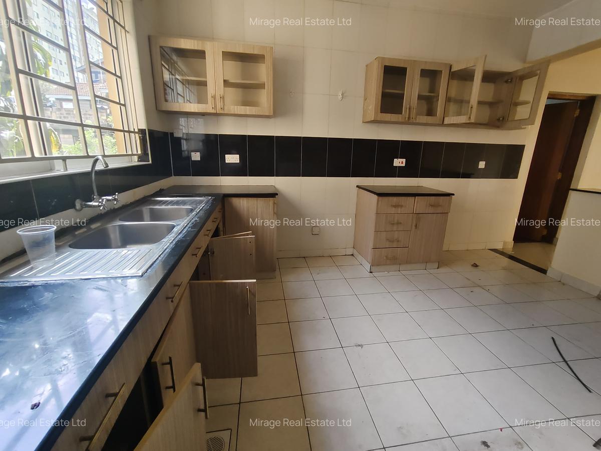 2 Bed Apartment with En Suite in Kilimani - 7
