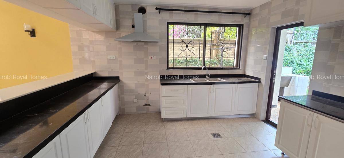 5 Bed Townhouse with En Suite at Lavington Green - 6