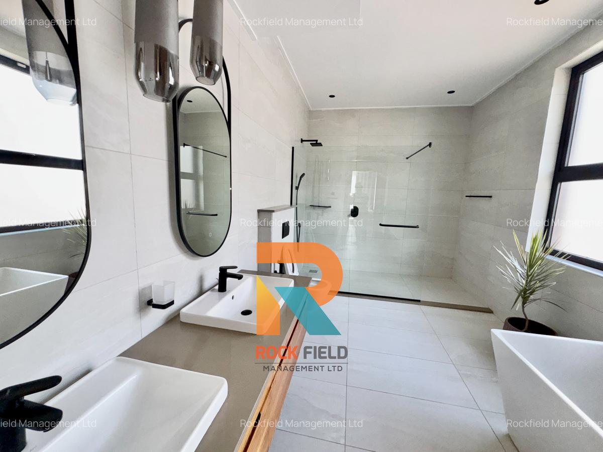 4 Bed Townhouse with En Suite in Loresho - 16