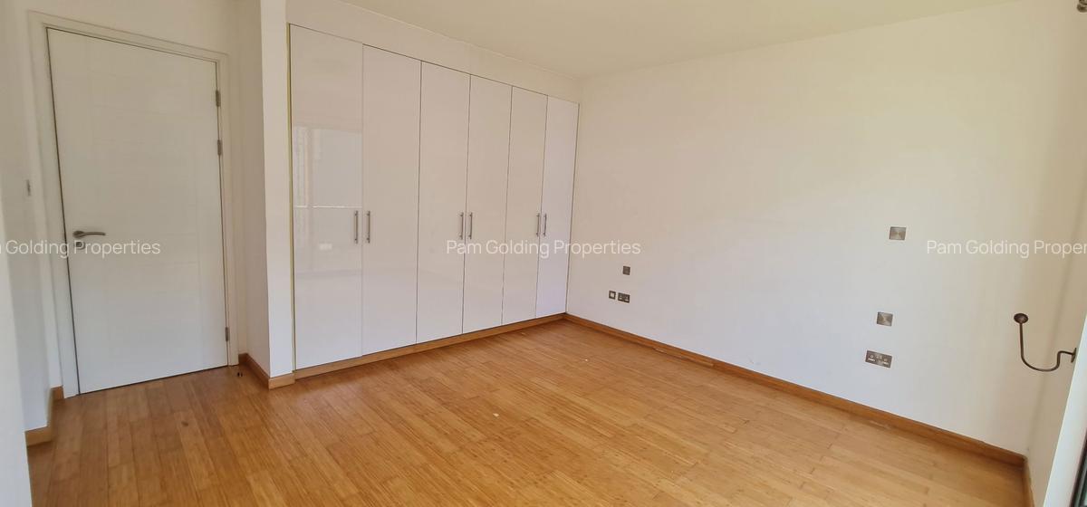 4 Bed Townhouse at Garden City - 6