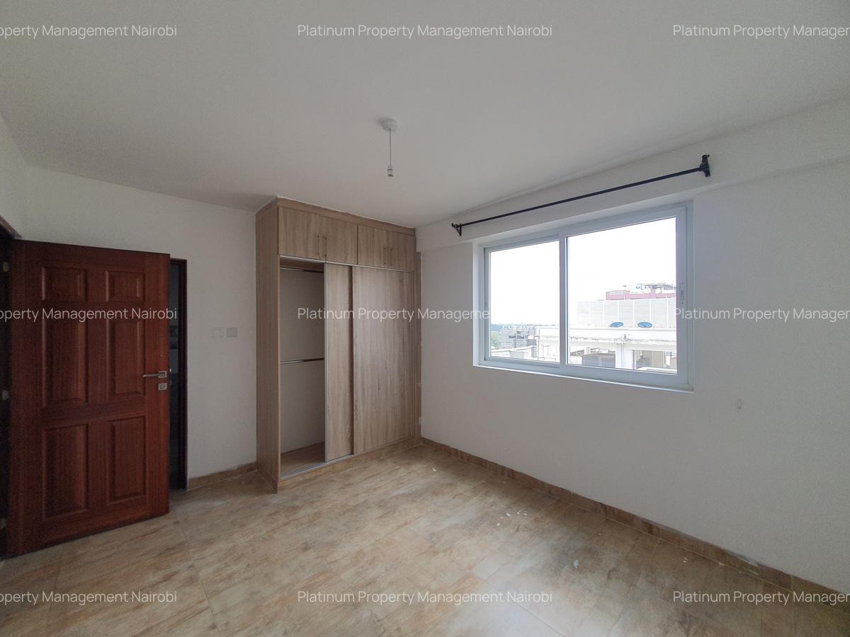 3 Bed Apartment with En Suite in General Mathenge - 15
