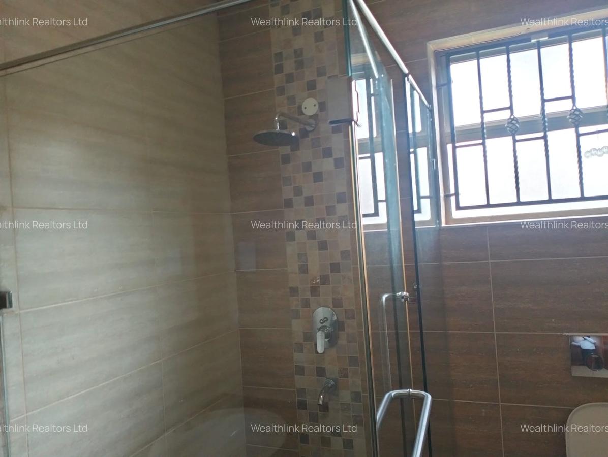 5 Bed Townhouse with En Suite at Westlands - 11