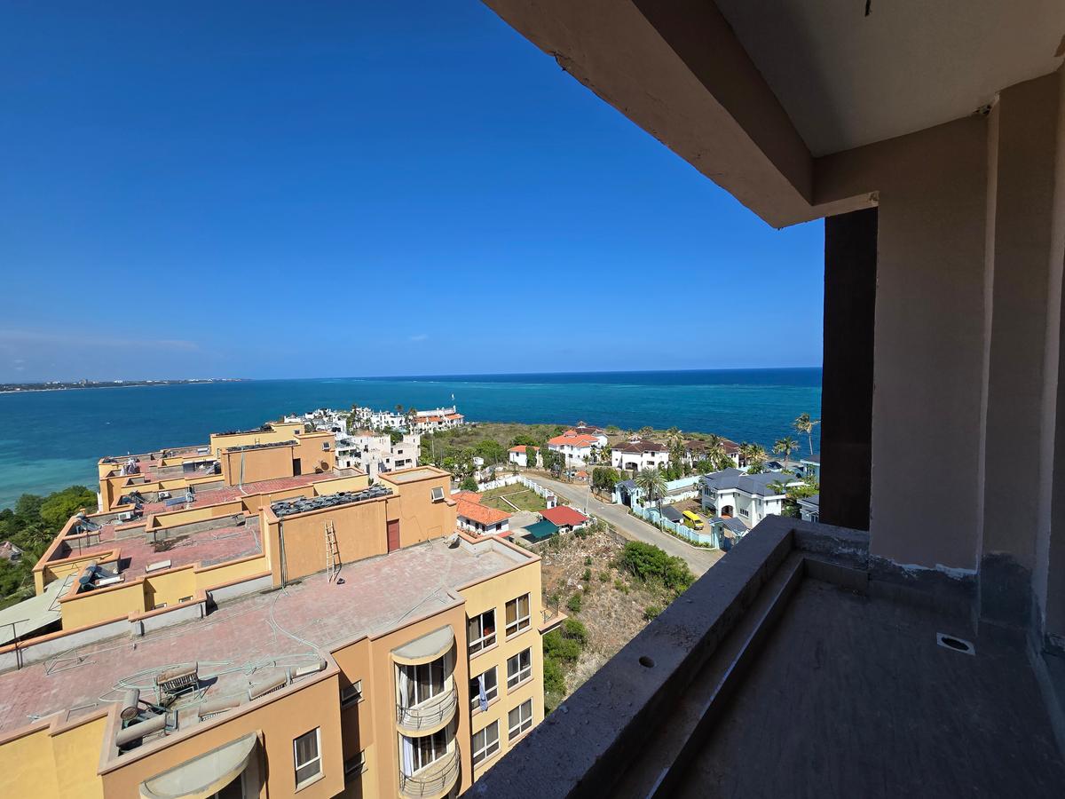 2 Bed Apartment with En Suite in Nyali Area - 2