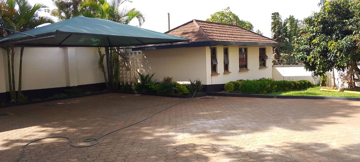 5 Bed Townhouse with En Suite in Runda - 14