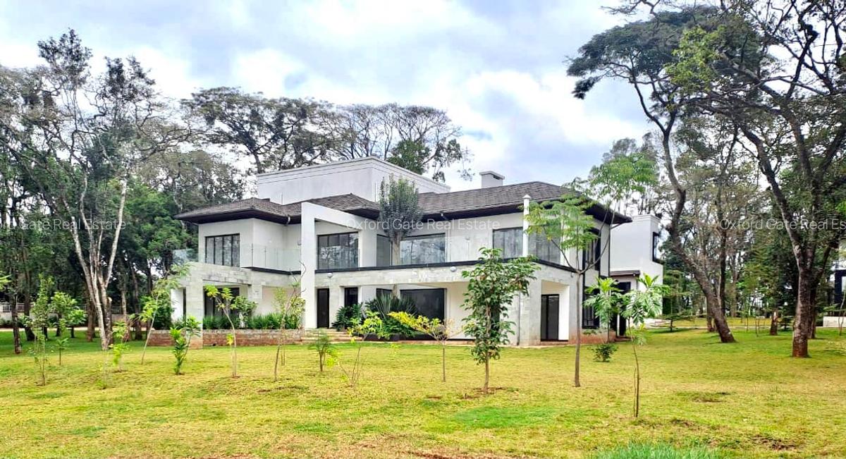 5 Bed Townhouse with En Suite at Karen - 1