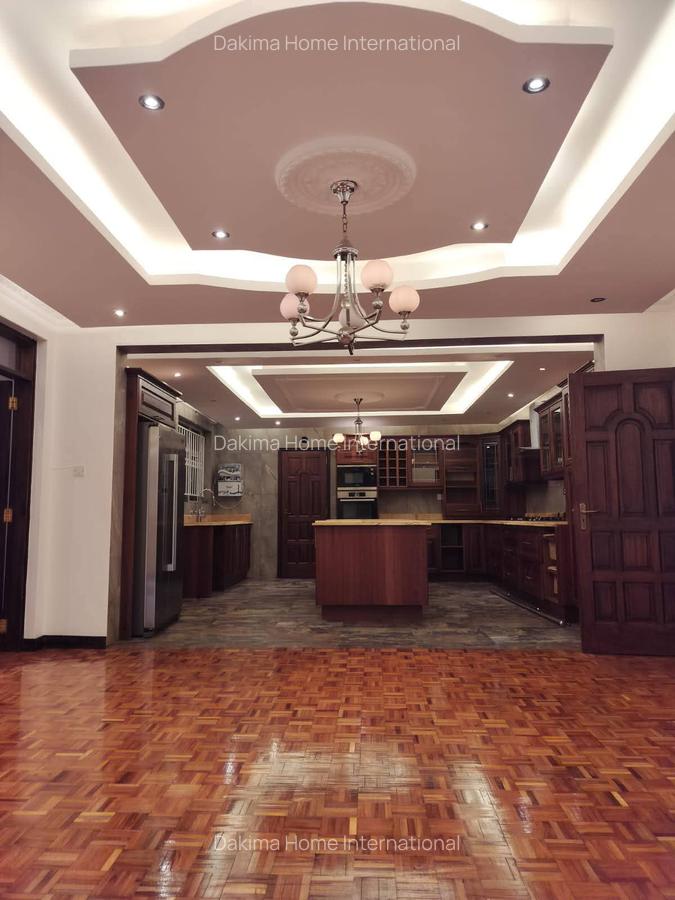 4 Bed House with En Suite in Runda - 4