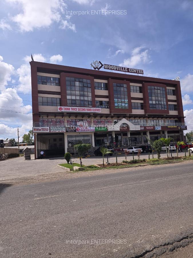 999 ft² Commercial Property with Lift at Joska - 3