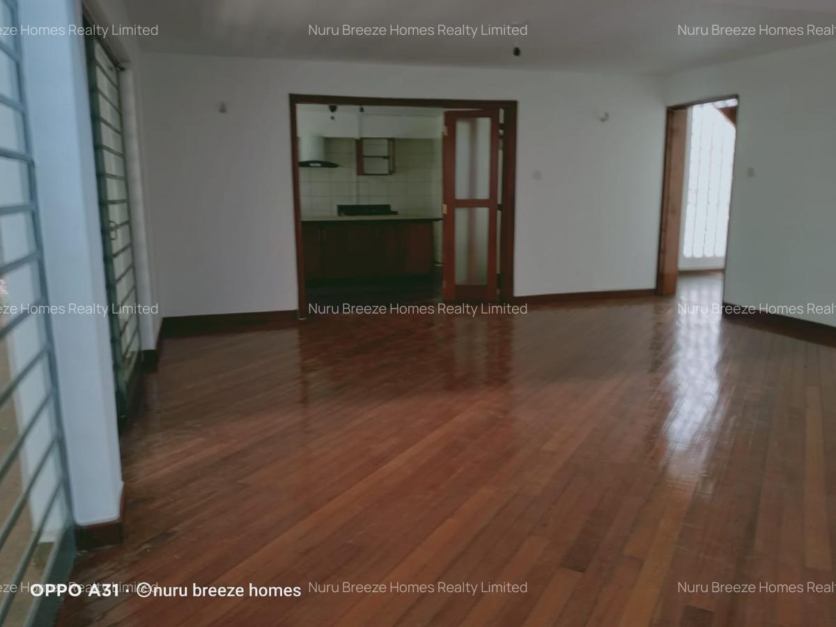 4 Bed Townhouse with En Suite in Lavington - 11