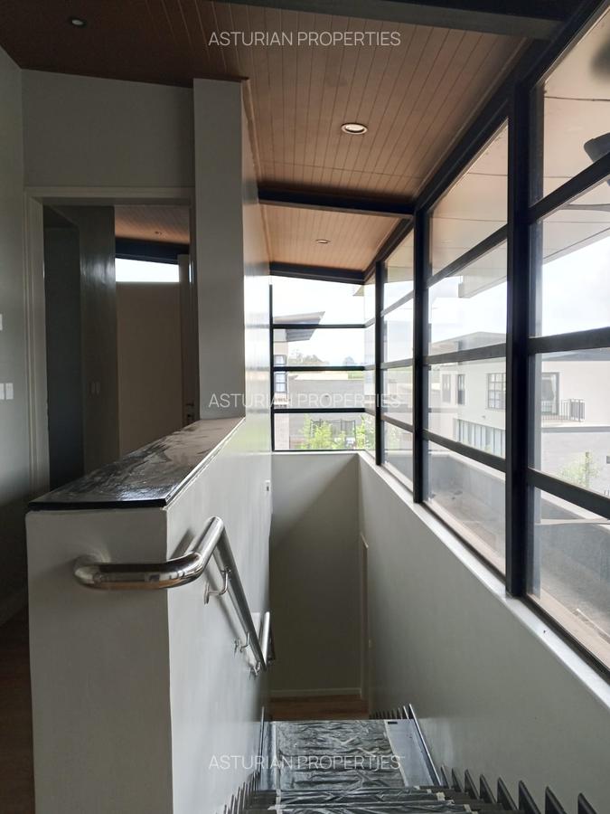 4 Bed Townhouse with En Suite in Runda - 13