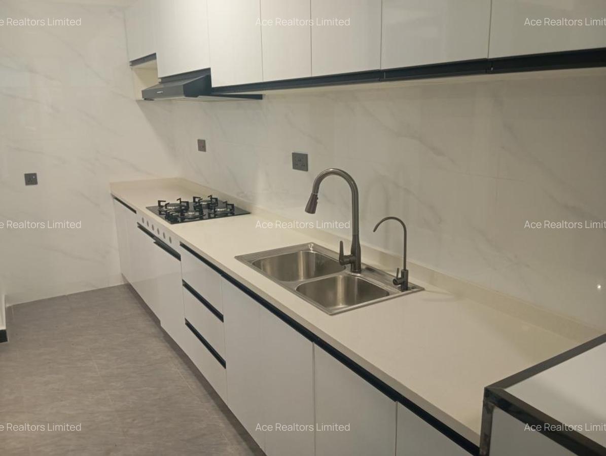 2 Bed Apartment with En Suite at Valley Arcade - 4