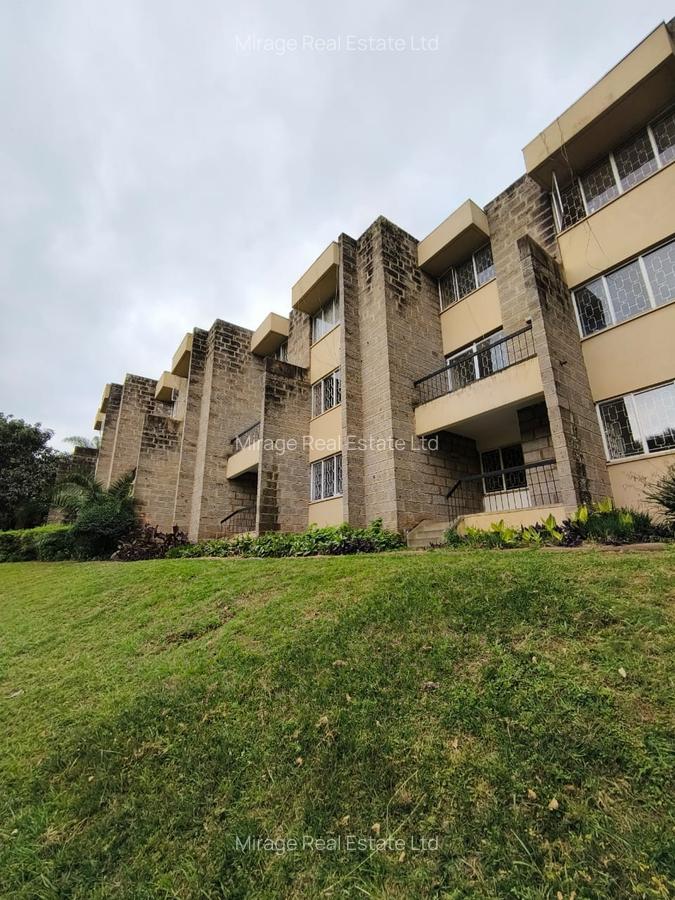 3 Bed Apartment with Parking in State House - 1