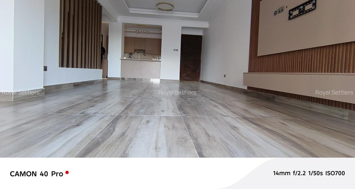 2 Bed Apartment with En Suite at Brookside Grove - 5