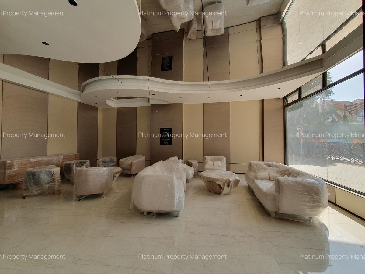 4 Bed Apartment with En Suite at Brookside - 19