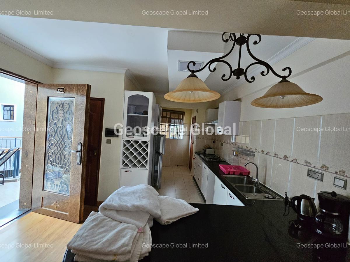 2 Bed Apartment with En Suite in Nyari - 11