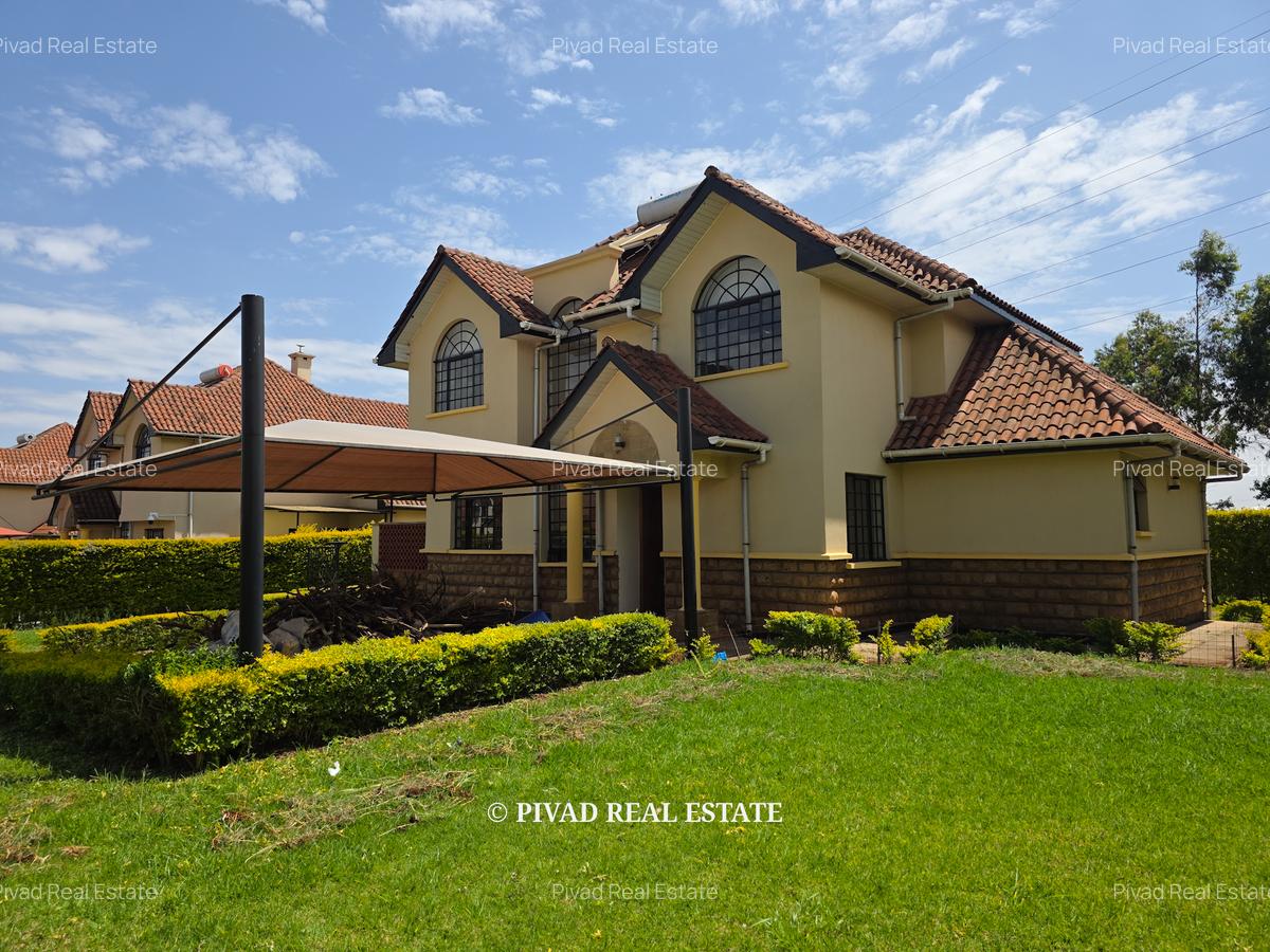 4 Bed House in Redhill - 1