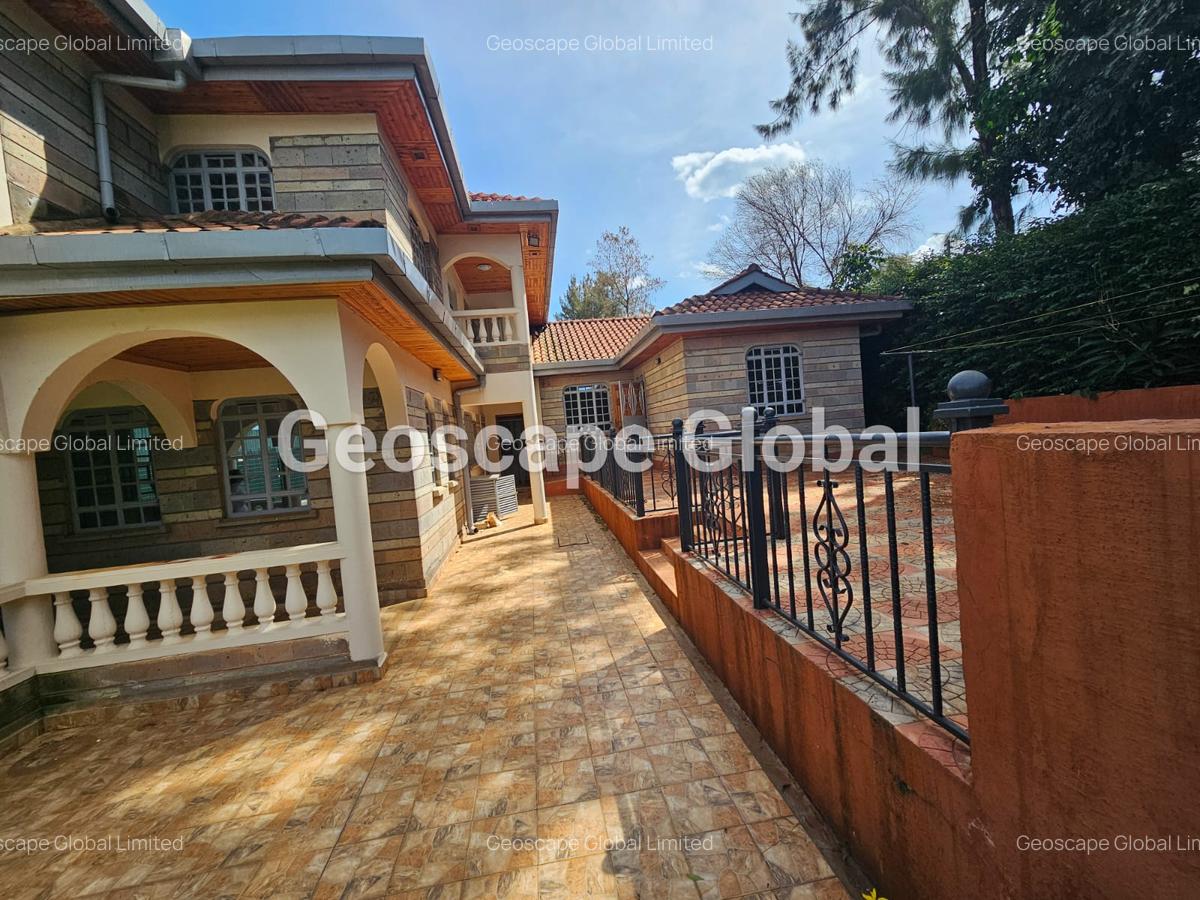 4 Bed House with En Suite in Nyari - 5