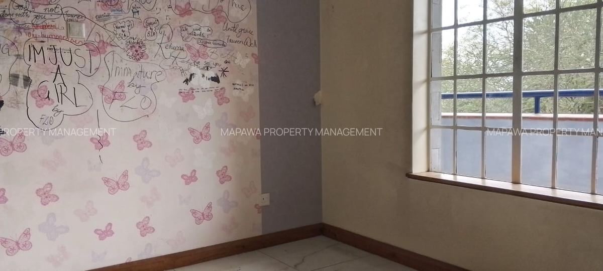 3 Bed Apartment with En Suite in Lavington - 20