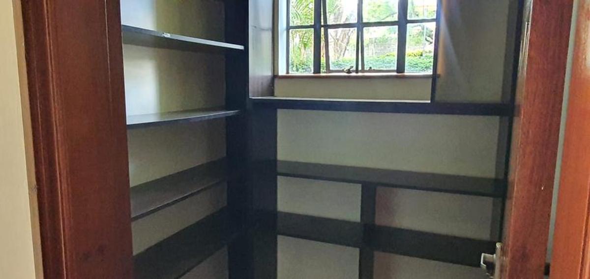 4 Bed Townhouse with En Suite at Chalbi Drive - 6
