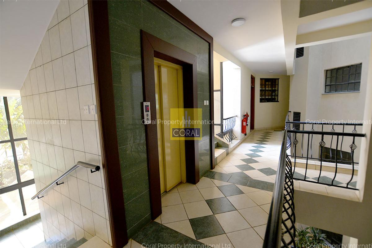 4 Bed Apartment in Rhapta Road - 13