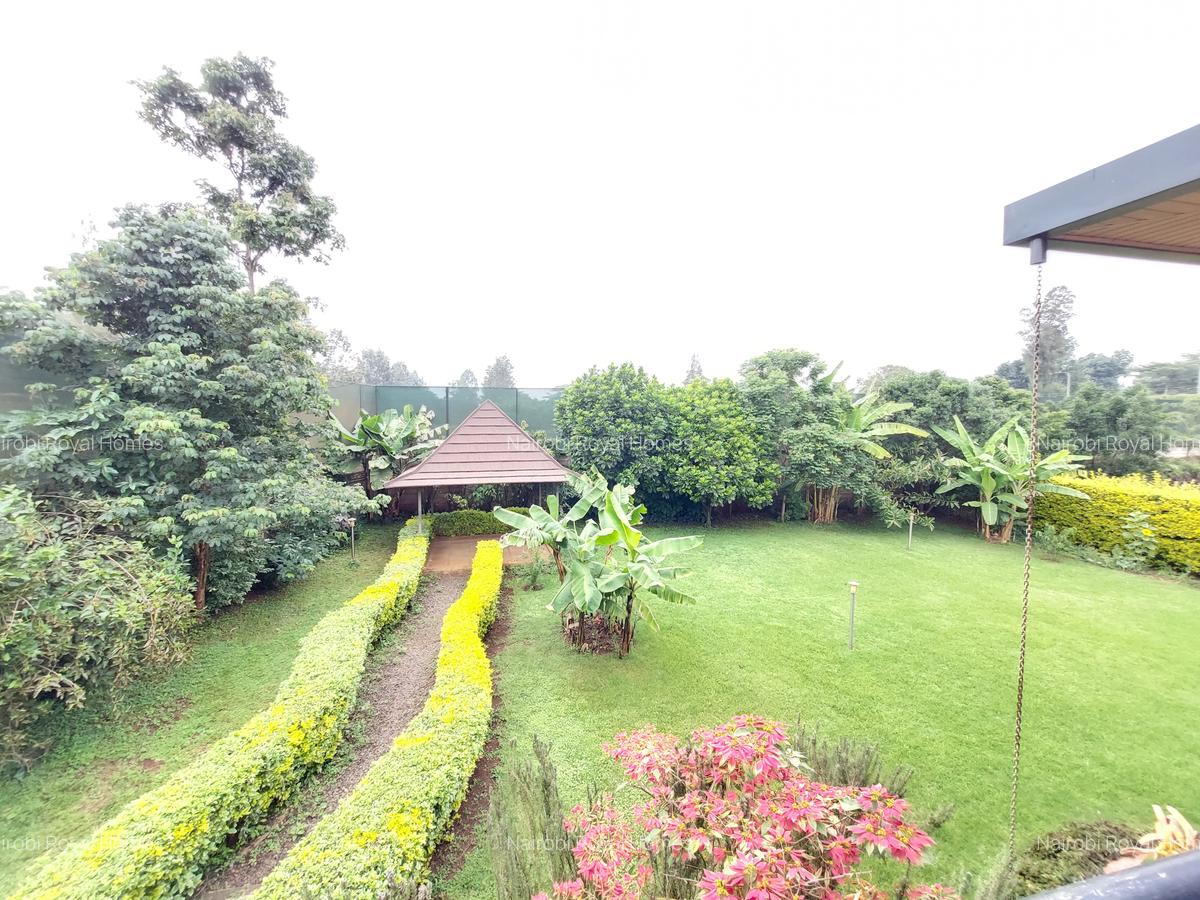 5 Bed Townhouse with En Suite at Runda Mumwe - 11