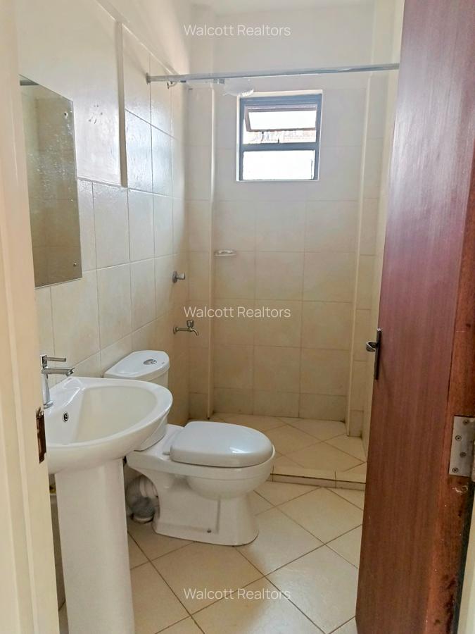 2 Bed Apartment with En Suite in Naivasha Road - 14