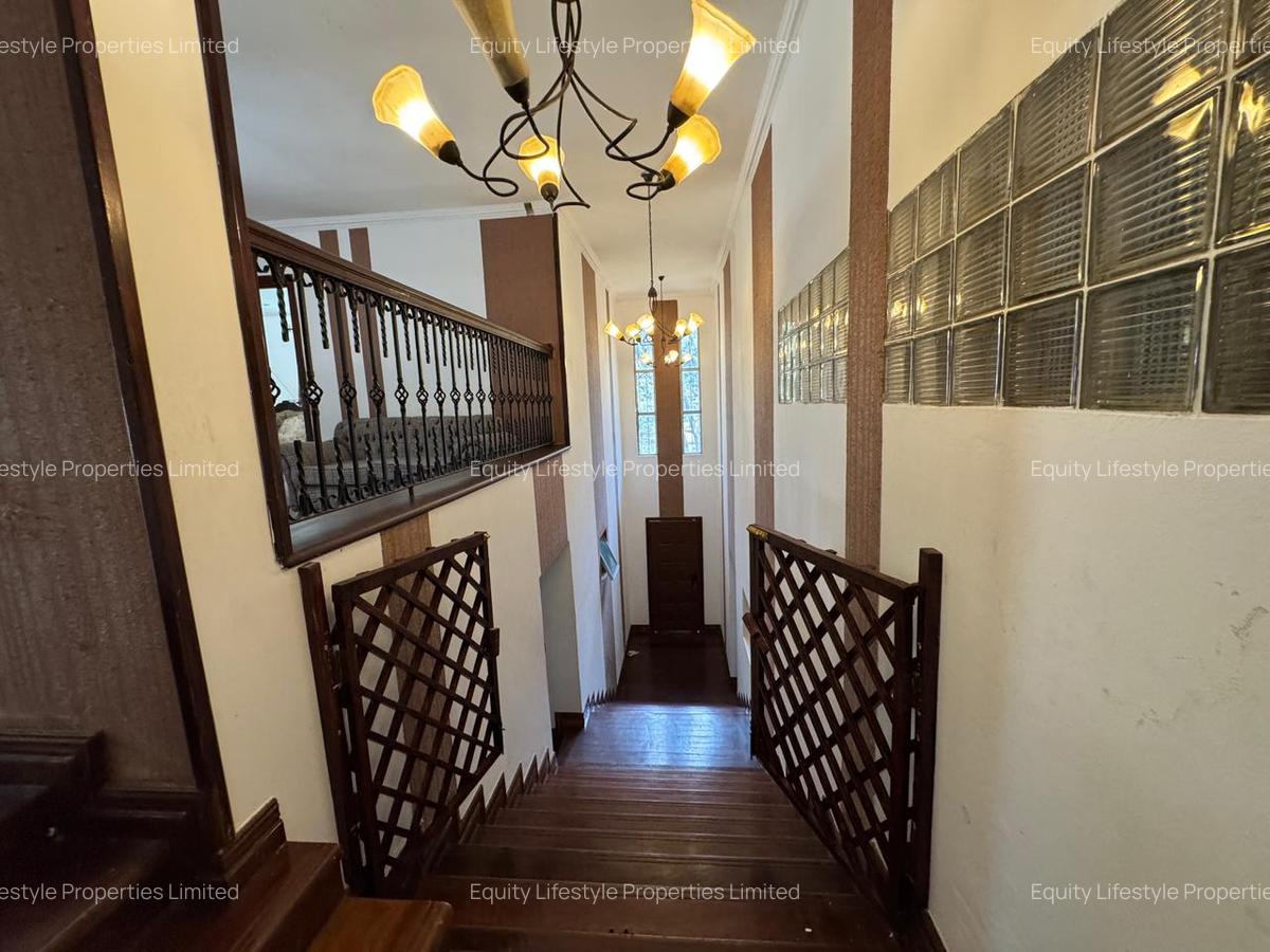 4 Bed Townhouse with En Suite in Lavington - 4