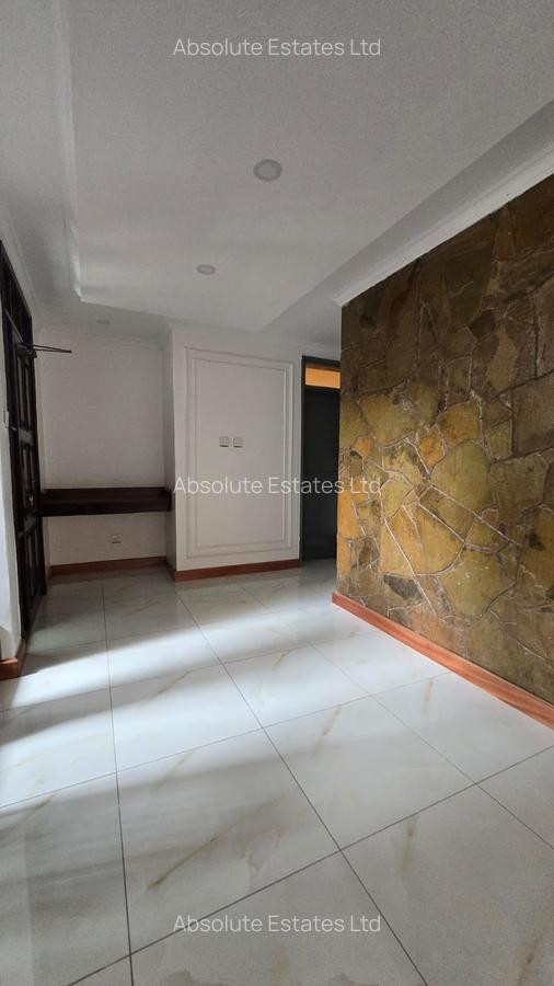 5 Bed Villa with Swimming Pool in Kiambu Road - 12