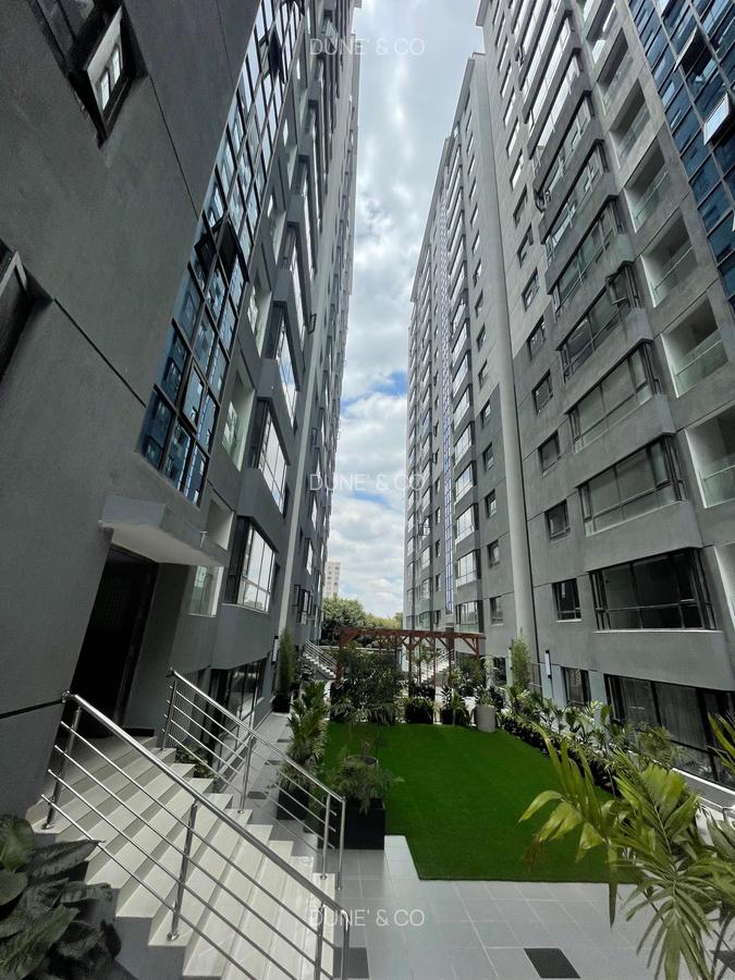 2 Bed Apartment with En Suite in Lavington - 17