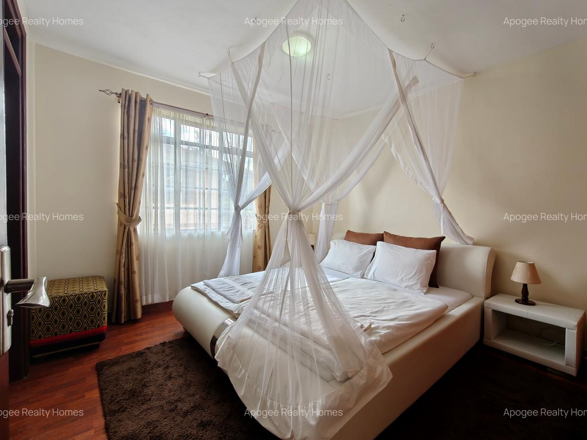 Serviced 3 Bed Apartment with En Suite at Fourways Junction Estate - 17