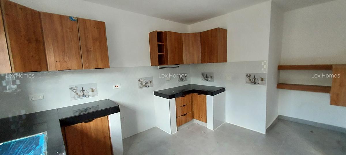 4 Bed House with En Suite at Rimpa Road - 8