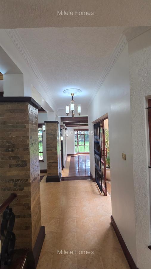 5 Bed Villa with En Suite in Runda - 9