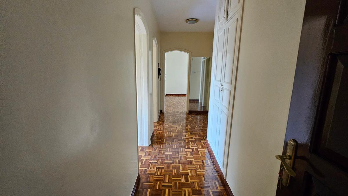 Serviced 3 Bed Apartment with En Suite in Kileleshwa - 10