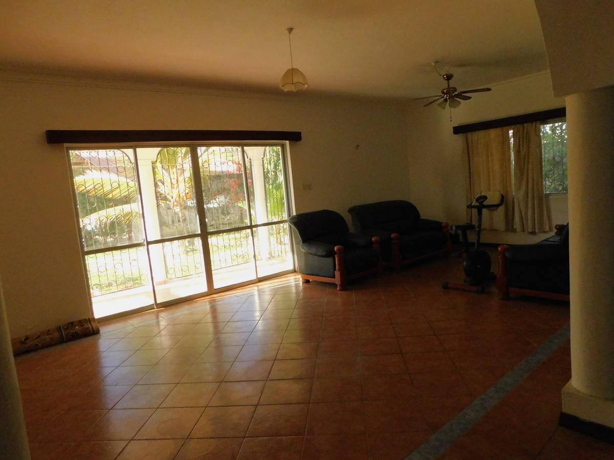 4 Bed House with En Suite at Nyali - 7