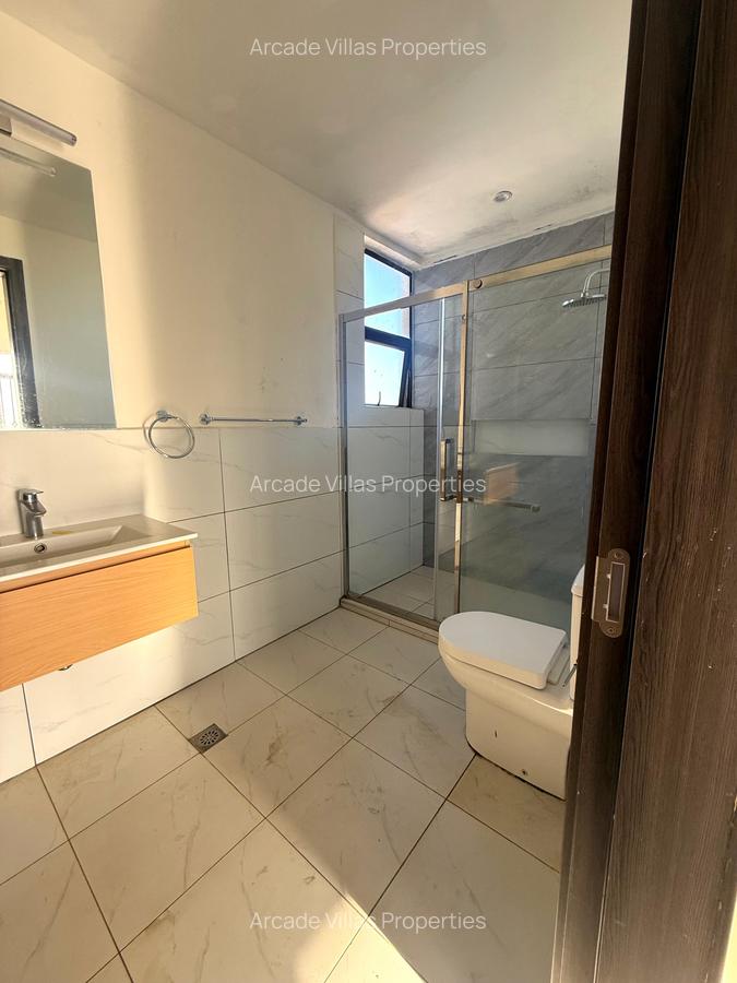 4 Bed Apartment with En Suite in Kileleshwa - 12