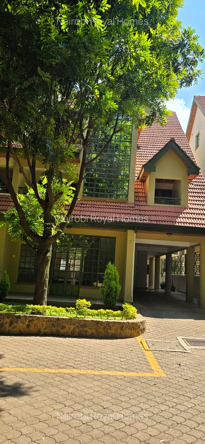 4 Bed Townhouse with En Suite at Lavington Green - 6