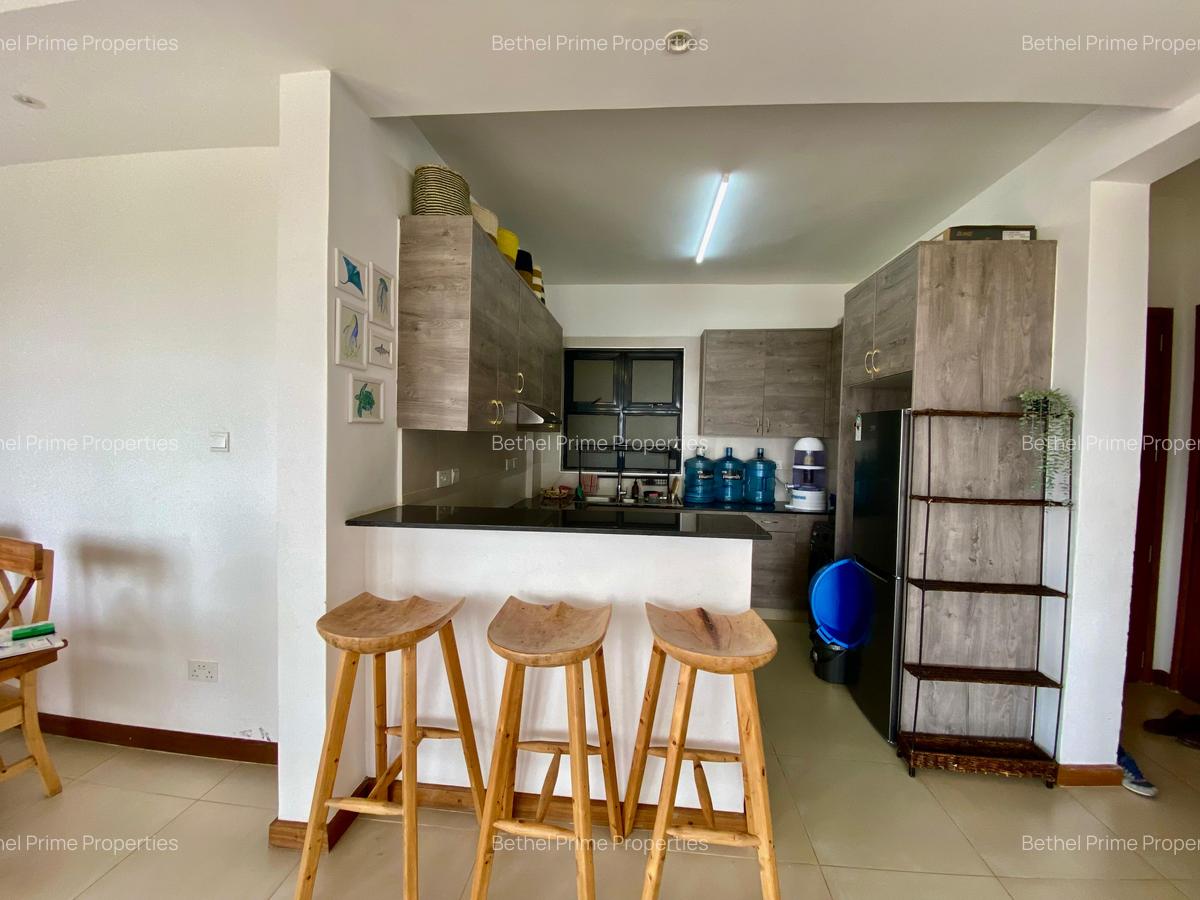 Serviced 2 Bed Apartment with Swimming Pool in Rhapta Road - 6