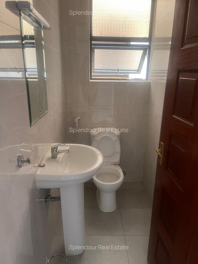 3 Bed Apartment with En Suite in Parklands - 6