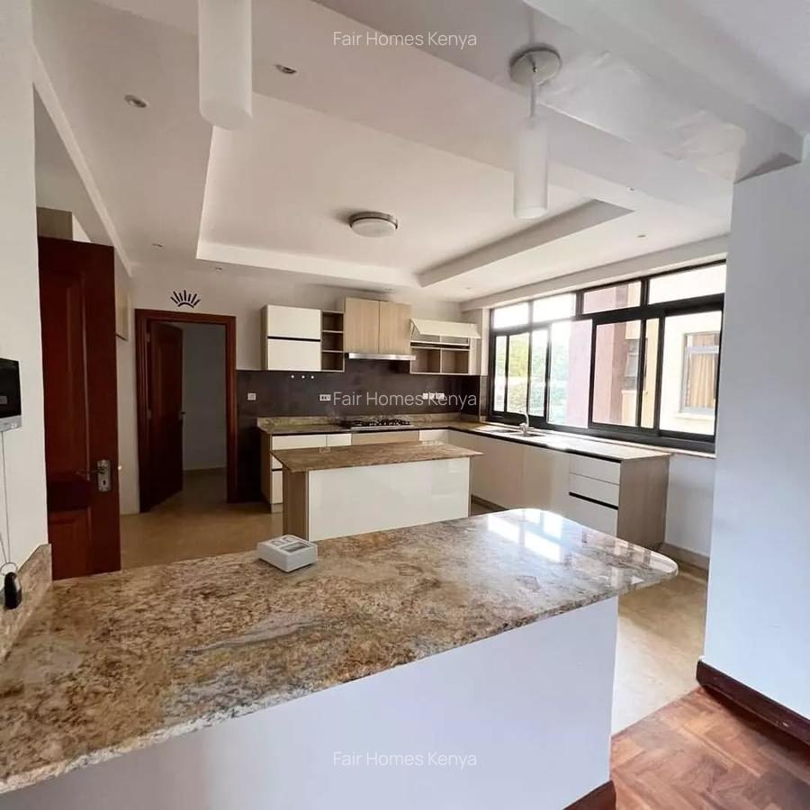 4 Bed Apartment with En Suite at Riverside Drive - 1